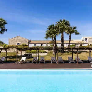 Hotel Masseria Del Carrubo, Noto
